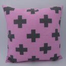 Kissenbezug Mo pink mit Kreuz in anthrazit ca.40x40cm